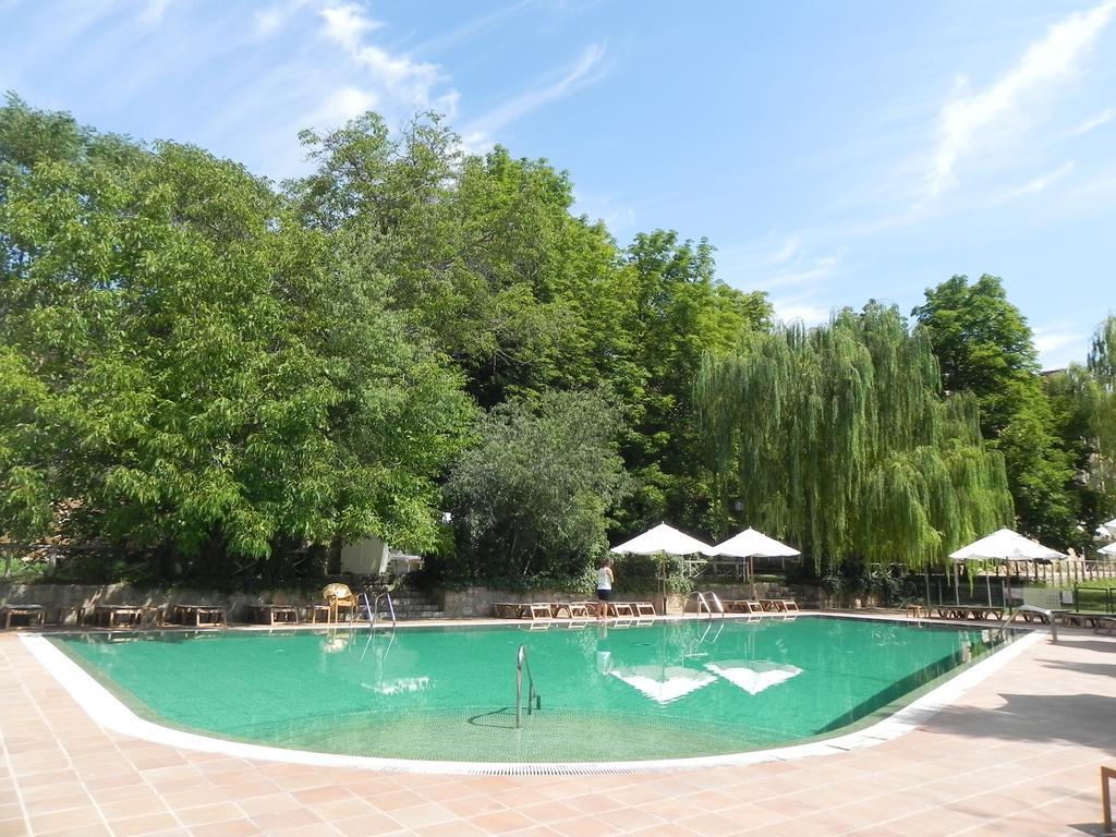 Monasterio De Piedra Hotel Nuevalos Exterior photo